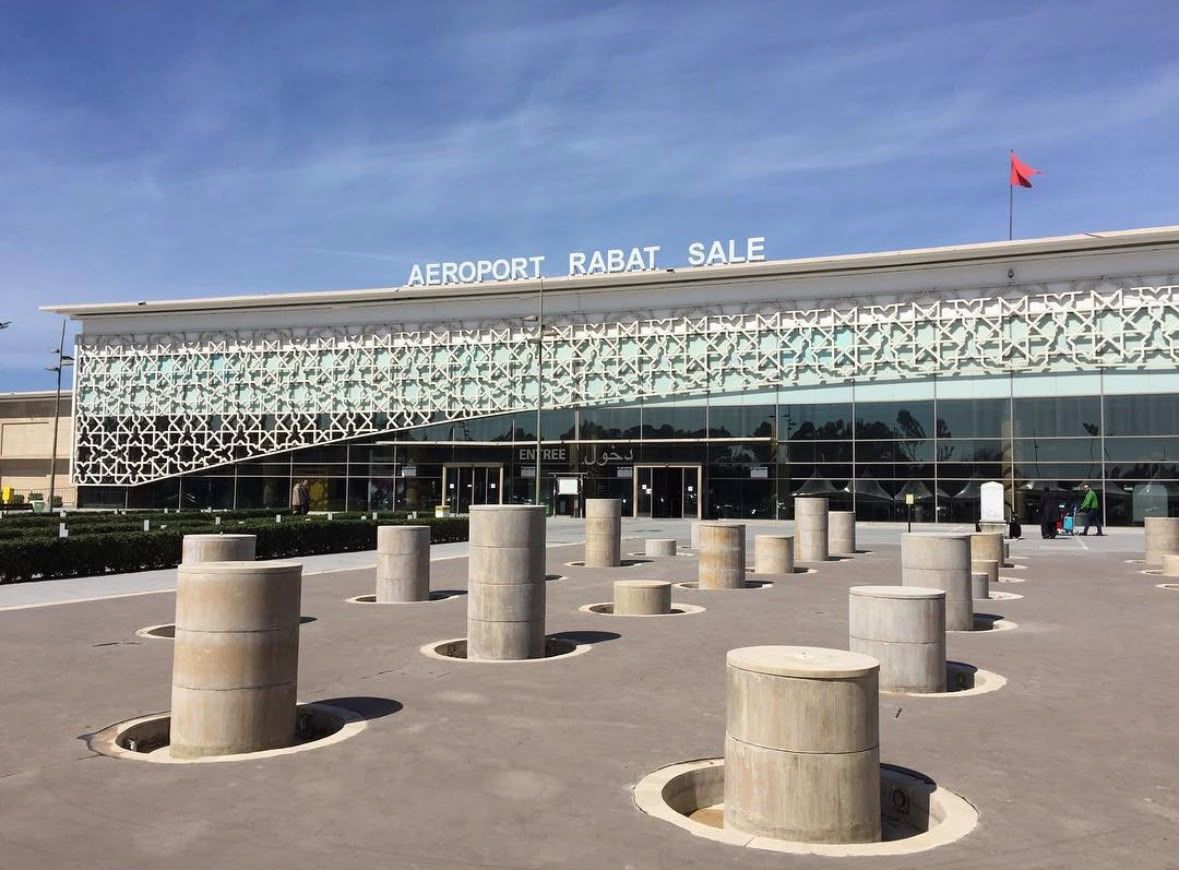 Aeroport Rabat Salé terminal facade by day, Moorish geometric screen